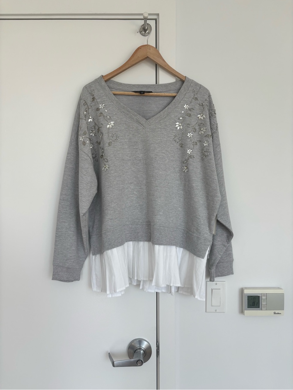 Calligraphie (Anthropologie) Beaded Floral Sweatshirt Pleated Hem | Size L | NWT